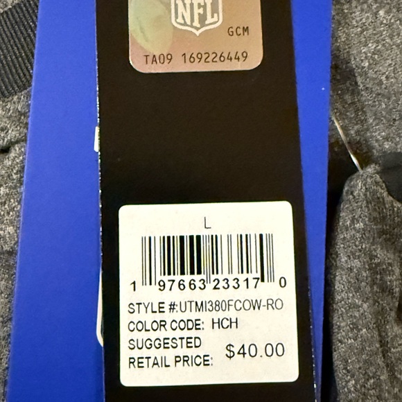 Dallas Cowboy’s NWT T-shirt retail $40 - Picture 5 of 5